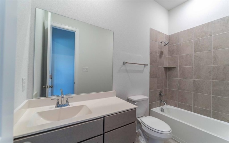 1855 Navarre Way, McLendon Chisholm, TX 75032, 4 Bedrooms Bedrooms, ,3 BathroomsBathrooms,Residential,For Sale,1855 Navarre Way,20643509