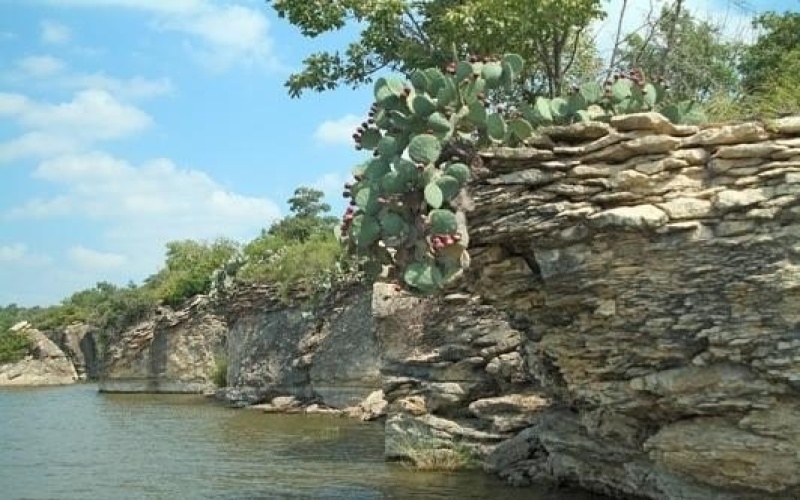 614 Twin Hills Road, Lake Bridgeport, TX 76426, 3 Bedrooms Bedrooms, ,3 BathroomsBathrooms,Residential,For Sale,614 Twin Hills Road,0,21184928