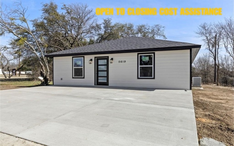 5619 Lake Granbury Trail, Granbury, TX 76048, 4 Bedrooms Bedrooms, ,2 BathroomsBathrooms,Residential,For Sale,5619 Lake Granbury Trail,0,21184941