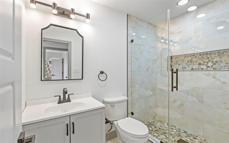 5619 Lake Granbury Trail, Granbury, TX 76048, 4 Bedrooms Bedrooms, ,2 BathroomsBathrooms,Residential,For Sale,5619 Lake Granbury Trail,0,21184941