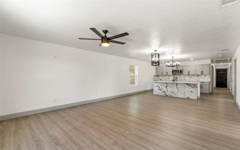 5619 Lake Granbury Trail, Granbury, TX 76048, 4 Bedrooms Bedrooms, ,2 BathroomsBathrooms,Residential,For Sale,5619 Lake Granbury Trail,0,21184941