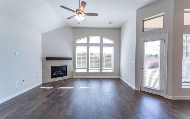 1907 Rondinella Drive, McLendon Chisholm, TX 75032, 4 Bedrooms Bedrooms, ,3 BathroomsBathrooms,Residential,For Sale,1907 Rondinella Drive,20643522