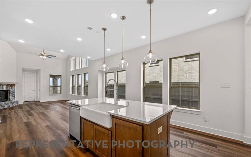 3594 Redbud Flower Trail, Midlothian, TX 76084, 3 Habitaciones Habitaciones , ,2 BañosBaños,Residential,En Venta,3594 Redbud Flower Trail,0,21185135