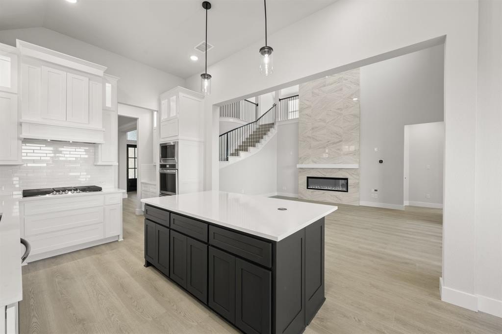 1202 Flock Drive, Mansfield, TX 76063, 5 Habitaciones Habitaciones , ,5 BañosBaños,Residential,En Venta,1202 Flock Drive,0,21185194