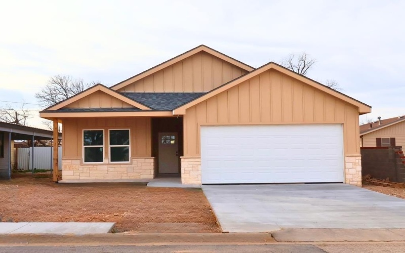 502 E 12th St, Big Spring, TX 79720, 2 Bedrooms Bedrooms, ,2 BathroomsBathrooms,Residential,For Sale,502 E 12th St,0,50090986