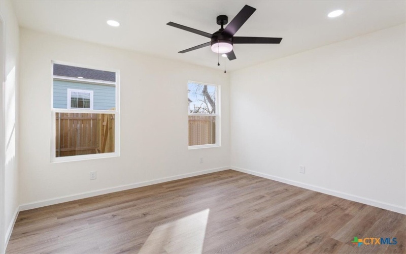 707 S 13th Street, Temple, TX 76504, 3 Bedrooms Bedrooms, ,2 BathroomsBathrooms,Residential,For Sale,707 S 13th Street,0,604593