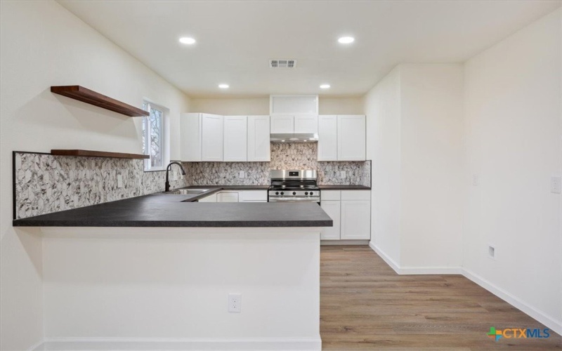 707 S 13th Street, Temple, TX 76504, 3 Bedrooms Bedrooms, ,2 BathroomsBathrooms,Residential,For Sale,707 S 13th Street,0,604593