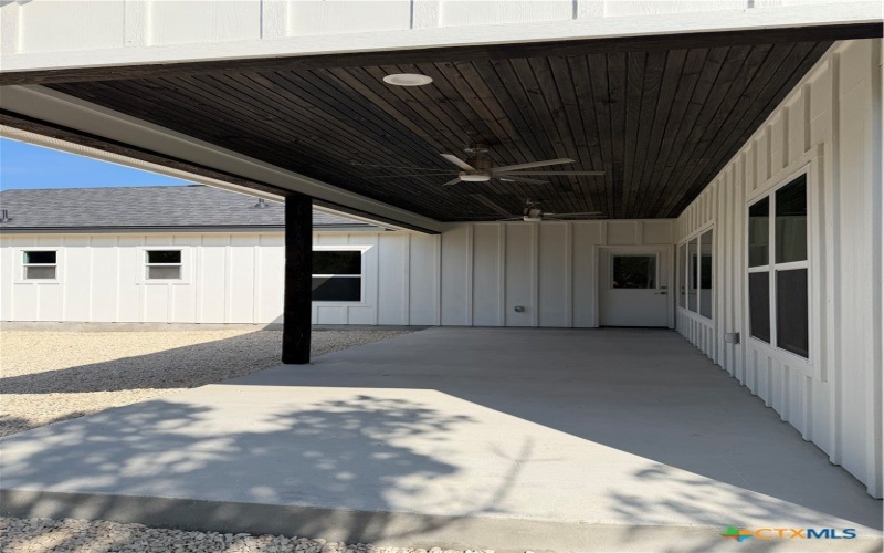 1736 Stallion Springs, Fischer, TX 78623, 3 Bedrooms Bedrooms, ,2 BathroomsBathrooms,Residential,For Sale,1736 Stallion Springs,0,604833