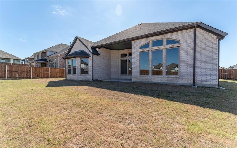 1826 Navarre Way, McLendon Chisholm, TX 75032, 4 Bedrooms Bedrooms, ,3 BathroomsBathrooms,Residential,For Sale,1826 Navarre Way,20643537