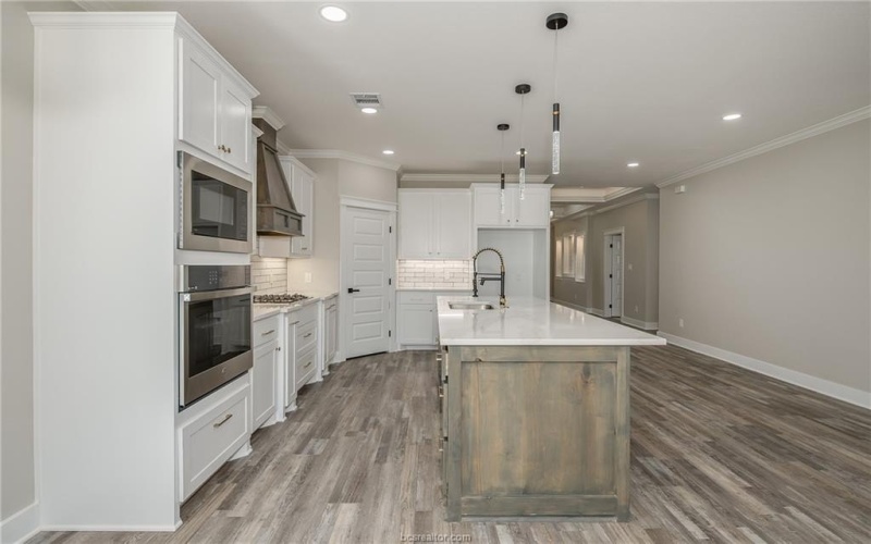 2908 Goldberg, Bryan, TX 77808, 4 Bedrooms Bedrooms, ,2 BathroomsBathrooms,Residential,For Sale,2908 Goldberg,0,26001621