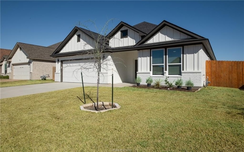 2908 Goldberg, Bryan, TX 77808, 4 Bedrooms Bedrooms, ,2 BathroomsBathrooms,Residential,For Sale,2908 Goldberg,0,26001621
