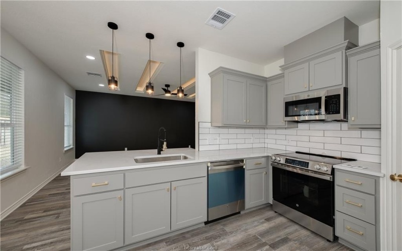 2303 White Wing Drive, Navasota, TX 77868, 3 Bedrooms Bedrooms, ,2 BathroomsBathrooms,Residential,For Sale,2303 White Wing Drive,0,26002188