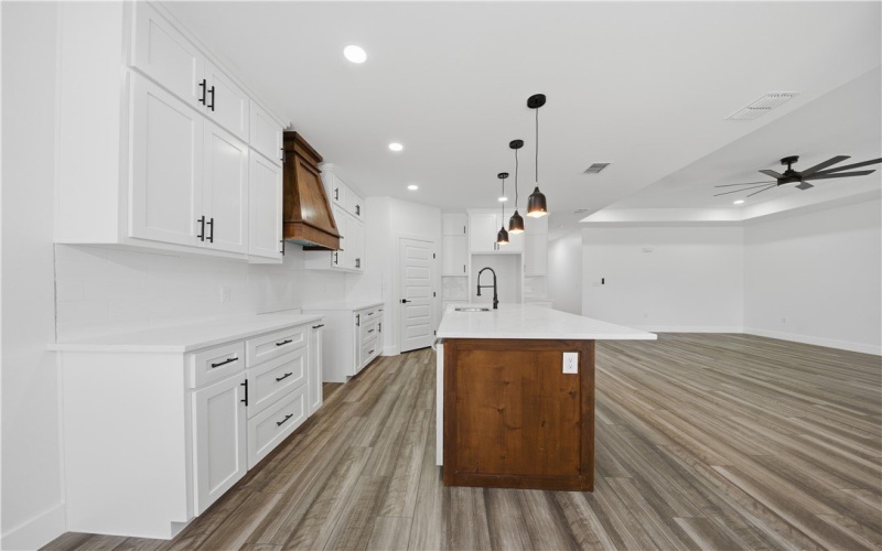 2905 Houston Street, Corpus Christi, TX 78415, 4 Bedrooms Bedrooms, ,3 BathroomsBathrooms,Residential,For Sale,2905 Houston Street,0,471614