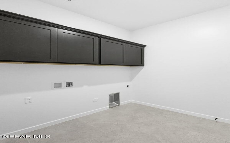 640 Paseo De La Reina Street, El Paso, TX 79928, 3 Habitaciones Habitaciones , ,2 BañosBaños,Residential,En Venta,640 Paseo De La Reina Street,0,938560