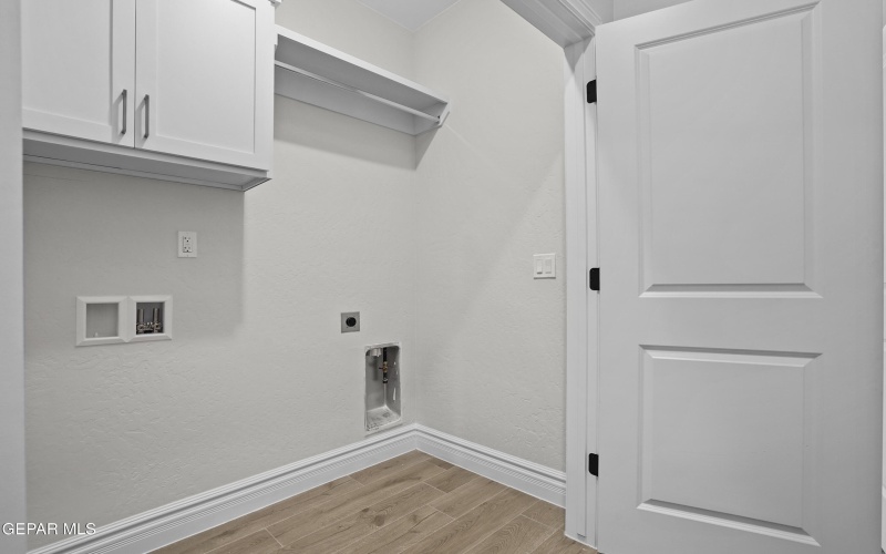 3941 Peak Place, El Paso, TX 79938, 4 Bedrooms Bedrooms, ,2 BathroomsBathrooms,Residential,For Sale,3941 Peak Place,0,938576