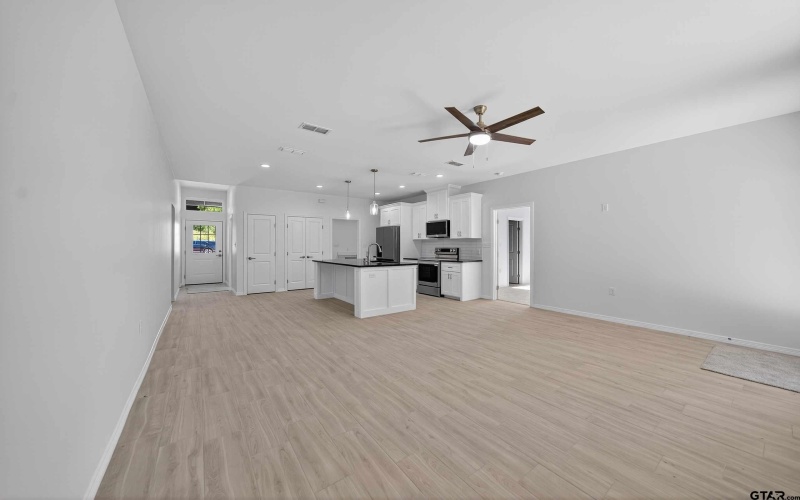 369 CR 4215, Jacksonville, TX 75766, 3 Bedrooms Bedrooms, ,2 BathroomsBathrooms,Residential,For Sale,369 CR 4215,0,26002446