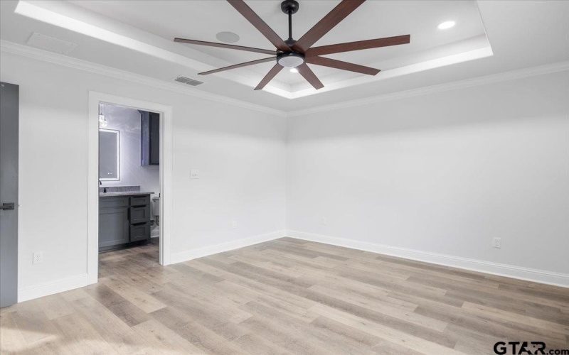 906 Duckenfield Avenue, Tyler, TX 75701, 3 Bedrooms Bedrooms, ,2 BathroomsBathrooms,Residential,For Sale,906 Duckenfield Avenue,0,26002456