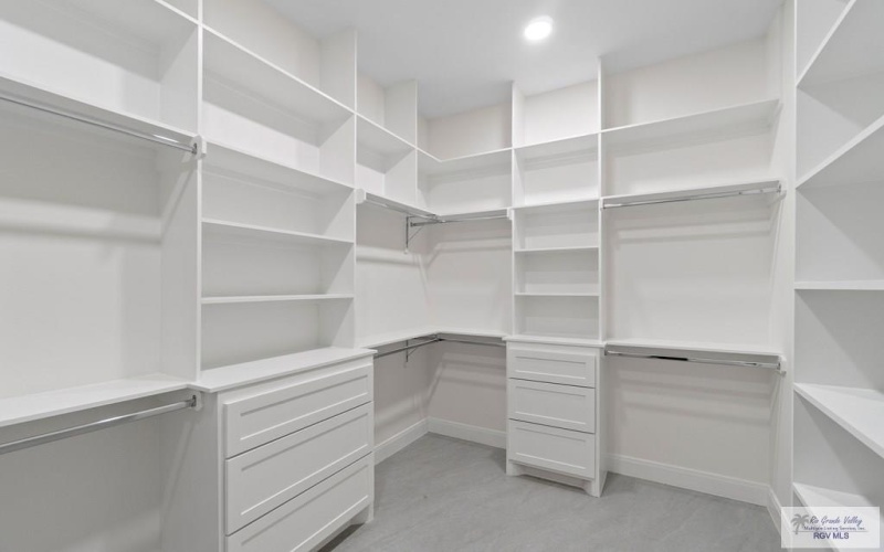 9012 NEW ORLEANS CT., LOS FRESNOS, TX 78566, 4 Bedrooms Bedrooms, ,2 BathroomsBathrooms,Residential,For Sale,9012 NEW ORLEANS CT.,0,29772251