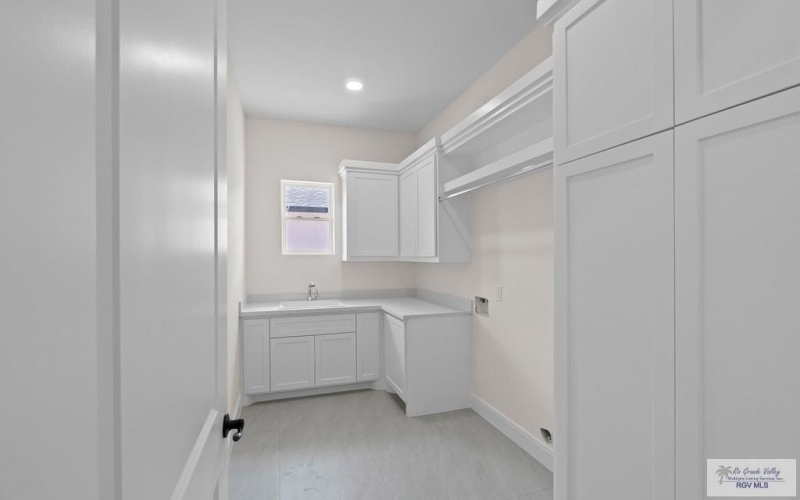 9012 NEW ORLEANS CT., LOS FRESNOS, TX 78566, 4 Bedrooms Bedrooms, ,2 BathroomsBathrooms,Residential,For Sale,9012 NEW ORLEANS CT.,0,29772251