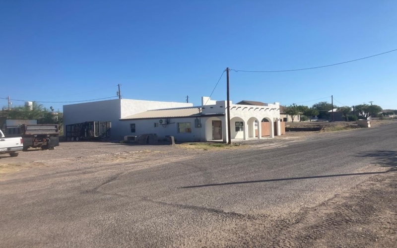 605 E Alpine St, Presidio, TX 79845, 1 Dormitorio Habitaciones , ,1 BañoBaños,Residential,En Venta,605 E Alpine St,0,157757