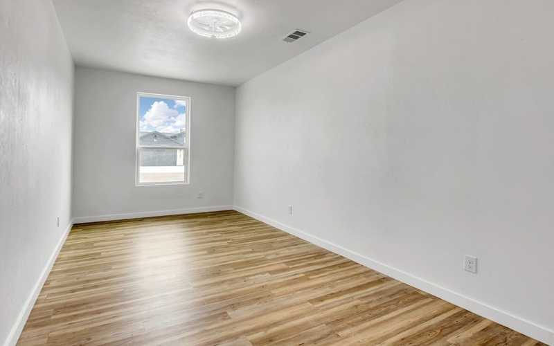 1011 N Carol Ave, Monahans, TX 79756, 4 Habitaciones Habitaciones , ,2 BañosBaños,Residential,En Venta,1011 N Carol Ave,0,167544