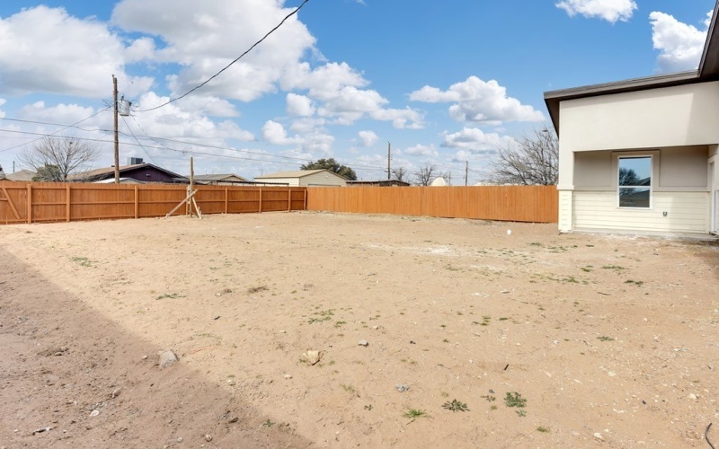 1011 N Carol Ave, Monahans, TX 79756, 4 Habitaciones Habitaciones , ,2 BañosBaños,Residential,En Venta,1011 N Carol Ave,0,167544