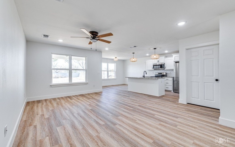 2107 Shelton Street, San Angelo, TX 76901, 3 Bedrooms Bedrooms, ,2 BathroomsBathrooms,Residential,For Sale,2107 Shelton Street,0,131714