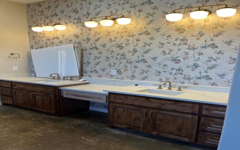 305 Edinburgh Road, San Angelo, TX 76901, 4 Bedrooms Bedrooms, ,3 BathroomsBathrooms,Residential,For Sale,305 Edinburgh Road,0,131718