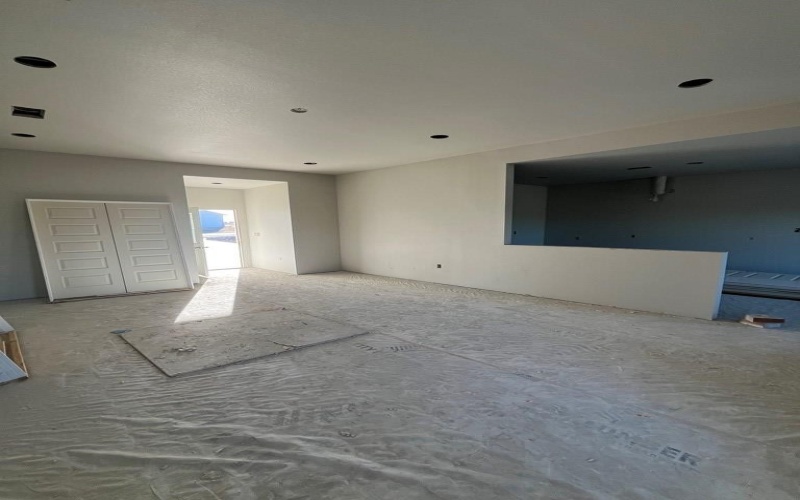 305 N 1st St, Mertzon, TX 76941, 3 Habitaciones Habitaciones , ,2 BañosBaños,Residential,En Venta,305 N 1st St,0,131720