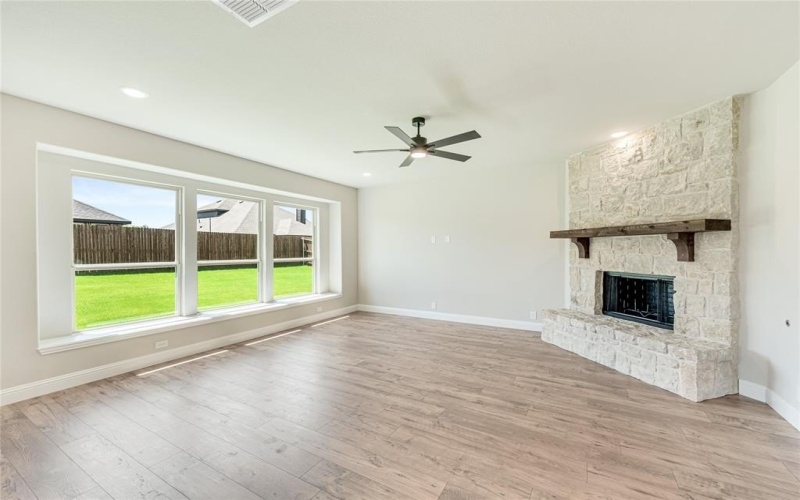 3104 Blazing Star Road, Mesquite, TX 75181, 4 Bedrooms Bedrooms, ,2 BathroomsBathrooms,Residential,For Sale,3104 Blazing Star Road,20588565