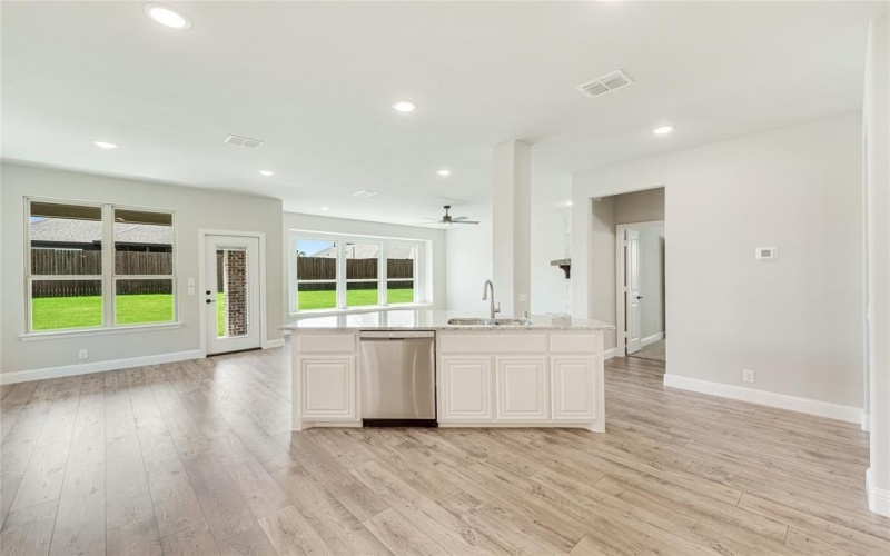 3104 Blazing Star Road, Mesquite, TX 75181, 4 Bedrooms Bedrooms, ,2 BathroomsBathrooms,Residential,For Sale,3104 Blazing Star Road,20588565