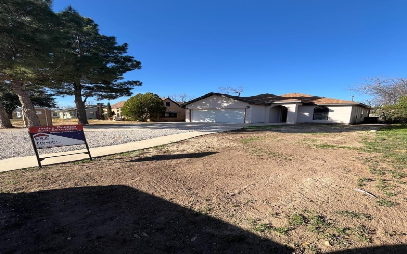 1405 Kenwood Dr, San Angelo, TX 76903, 3 Bedrooms Bedrooms, ,2 BathroomsBathrooms,Residential,For Sale,1405 Kenwood Dr,0,131723