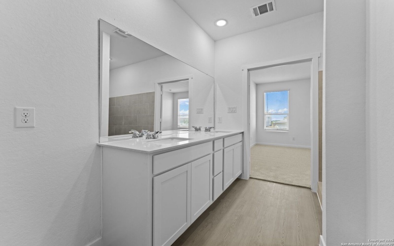 3840 Northaven Trl, New Braunfels, TX 78130, 4 Habitaciones Habitaciones , ,2 BañosBaños,Residential,En Venta,3840 Northaven Trl,0,1934240