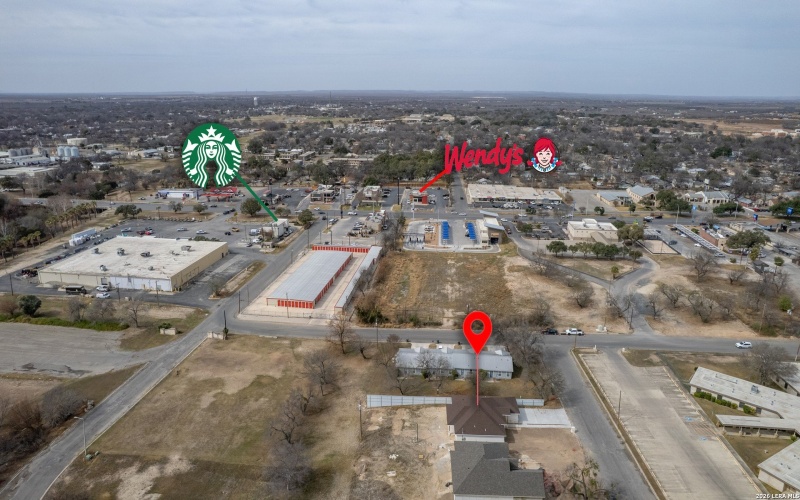 207 Riverside Drive, Uvalde, TX 78801, 4 Bedrooms Bedrooms, ,2 BathroomsBathrooms,Residential,For Sale,207 Riverside Drive,0,1942805