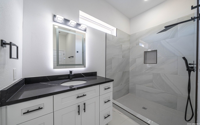 999 County Road 319, La Vernia, TX 78121, 4 Bedrooms Bedrooms, ,3 BathroomsBathrooms,Residential,For Sale,999 County Road 319,0,1942817