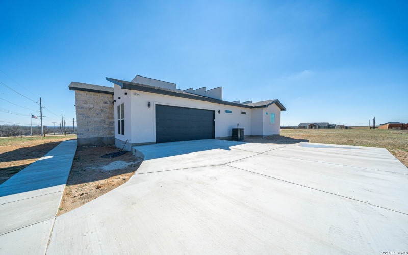 999 County Road 319, La Vernia, TX 78121, 4 Bedrooms Bedrooms, ,3 BathroomsBathrooms,Residential,For Sale,999 County Road 319,0,1942817