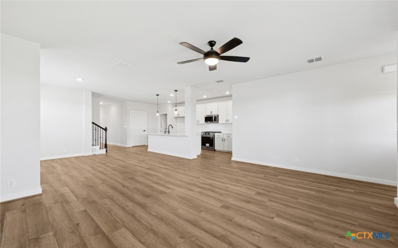 129 Radnor Road, New Braunfels, TX 78130, 4 Habitaciones Habitaciones , ,5 BañosBaños,Residential,En Venta,129 Radnor Road,0,605150