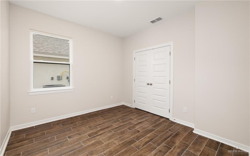 956 W Star Flower Street, Edinburg, TX 78541, 3 Habitaciones Habitaciones , ,2 BañosBaños,Residential,En Venta,956 W Star Flower Street,0,493555