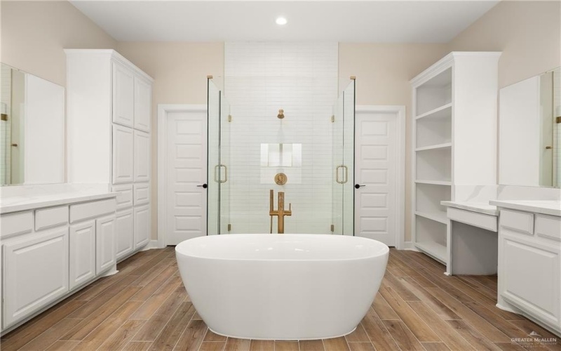 14820 Aqualina Way, McAllen, TX 78504, 5 Bedrooms Bedrooms, ,5 BathroomsBathrooms,Residential,For Sale,14820 Aqualina Way,0,494803