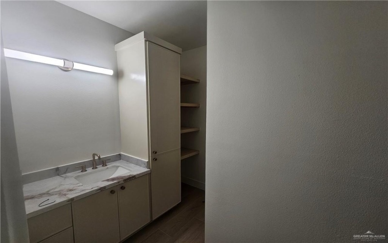 2905 Gumwood Avenue, McAllen, TX 78501, 3 Habitaciones Habitaciones , ,2 BañosBaños,Residential,En Venta,2905 Gumwood Avenue,0,495010