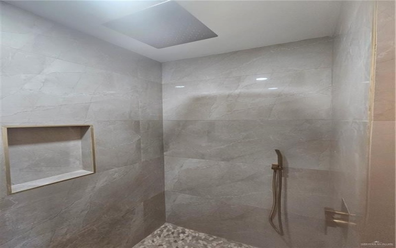 2905 Gumwood Avenue, McAllen, TX 78501, 3 Habitaciones Habitaciones , ,2 BañosBaños,Residential,En Venta,2905 Gumwood Avenue,0,495010