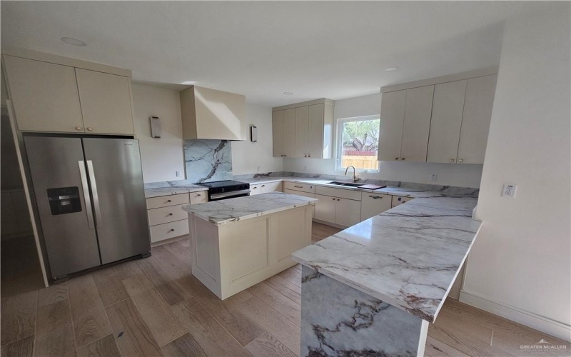 2905 Gumwood Avenue, McAllen, TX 78501, 3 Habitaciones Habitaciones , ,2 BañosBaños,Residential,En Venta,2905 Gumwood Avenue,0,495010