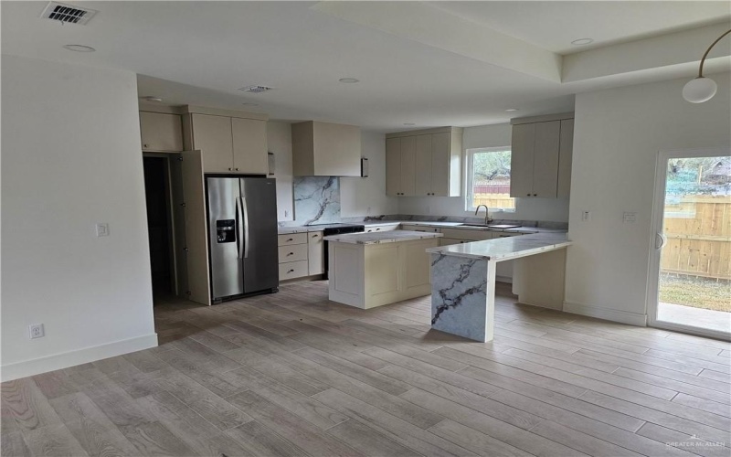 2905 Gumwood Avenue, McAllen, TX 78501, 3 Habitaciones Habitaciones , ,2 BañosBaños,Residential,En Venta,2905 Gumwood Avenue,0,495010