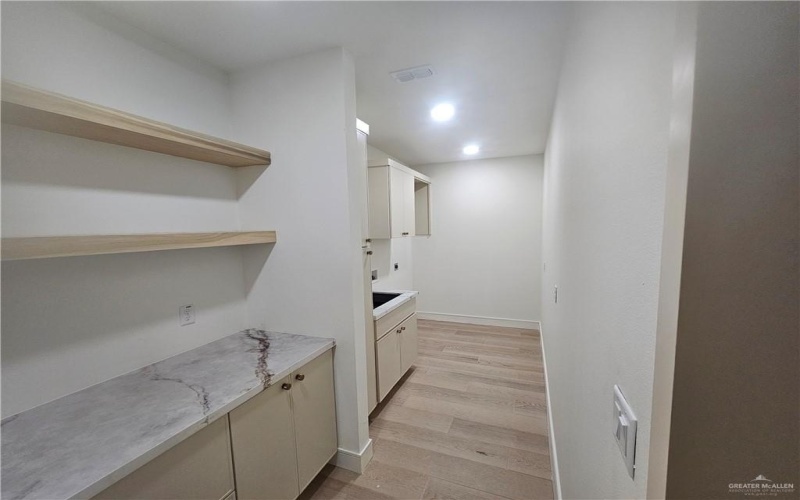 2905 Gumwood Avenue, McAllen, TX 78501, 3 Habitaciones Habitaciones , ,2 BañosBaños,Residential,En Venta,2905 Gumwood Avenue,0,495010