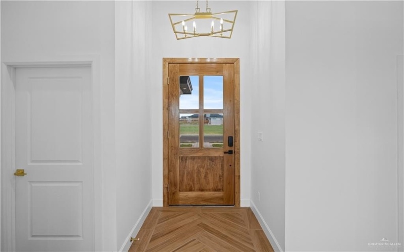 556 Demi Street, Edinburg, TX 78542, 3 Bedrooms Bedrooms, ,2 BathroomsBathrooms,Residential,For Sale,556 Demi Street,0,496350