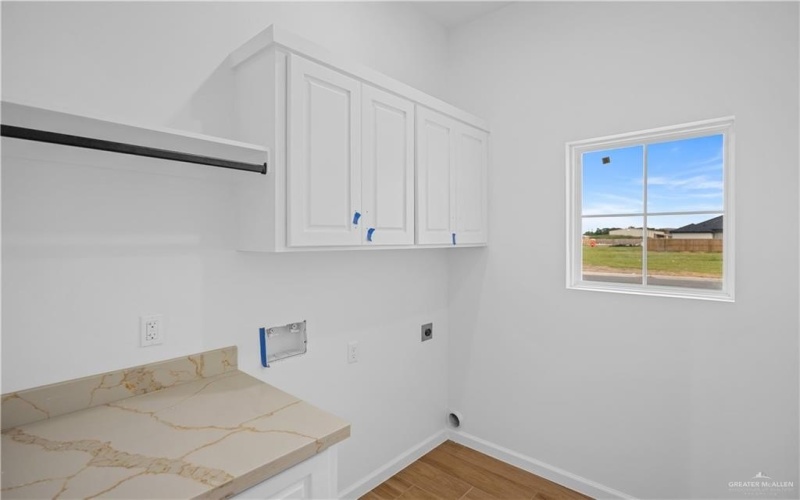 556 Demi Street, Edinburg, TX 78542, 3 Bedrooms Bedrooms, ,2 BathroomsBathrooms,Residential,For Sale,556 Demi Street,0,496350