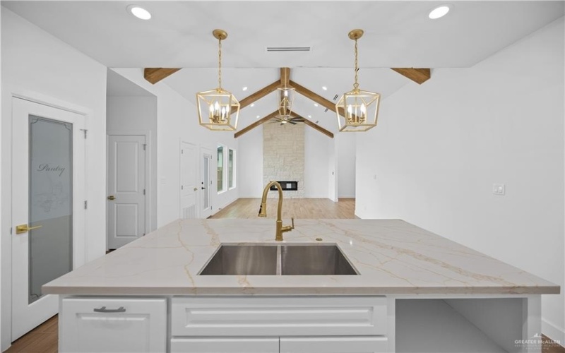 556 Demi Street, Edinburg, TX 78542, 3 Bedrooms Bedrooms, ,2 BathroomsBathrooms,Residential,For Sale,556 Demi Street,0,496350