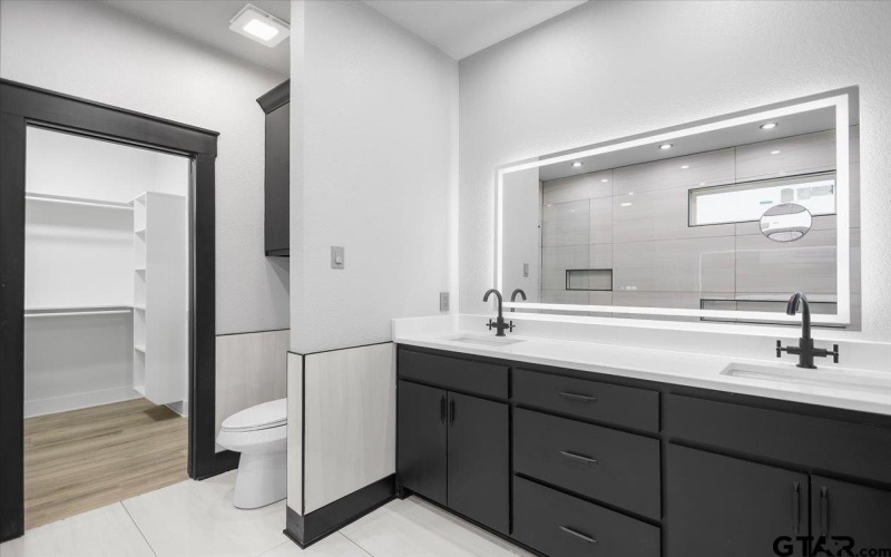 3008 Walton Rd., Tyler, TX 75701, 4 Bedrooms Bedrooms, ,2 BathroomsBathrooms,Residential,For Sale,3008 Walton Rd.,0,26002478