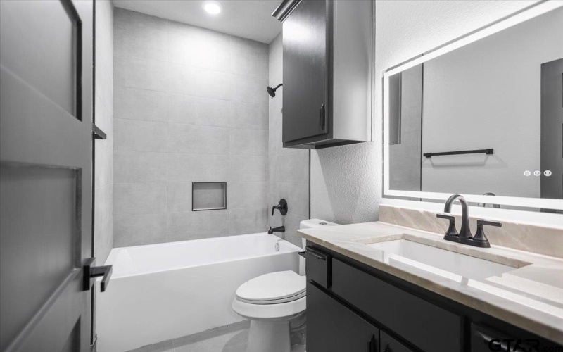 3008 Walton Rd., Tyler, TX 75701, 4 Bedrooms Bedrooms, ,2 BathroomsBathrooms,Residential,For Sale,3008 Walton Rd.,0,26002478