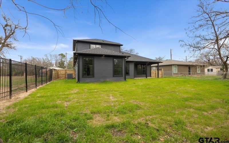 3008 Walton Rd., Tyler, TX 75701, 4 Bedrooms Bedrooms, ,2 BathroomsBathrooms,Residential,For Sale,3008 Walton Rd.,0,26002478